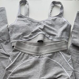 ALO SOFT HEART THROB Set